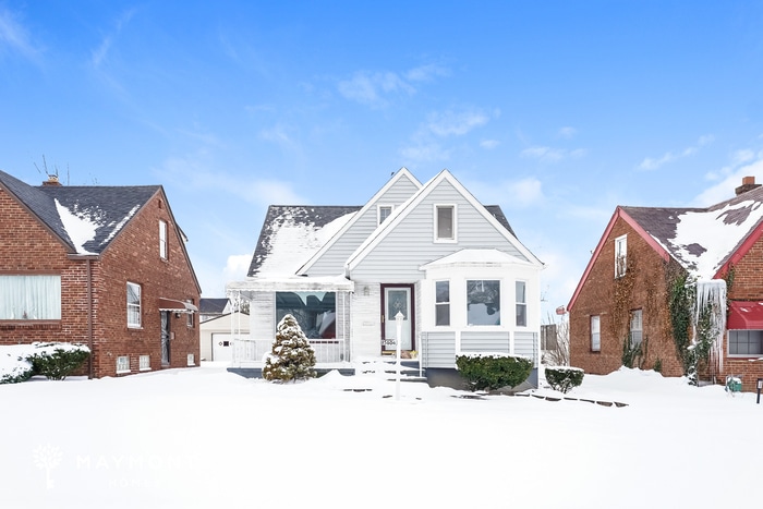 Photo - 15804 Throckley Ave