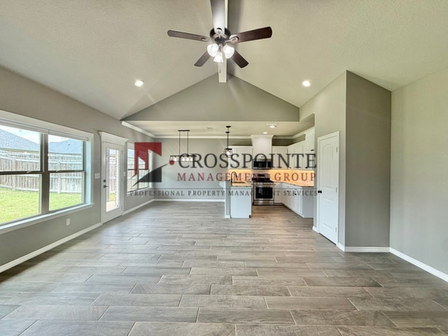 Photo - 3 Bedroom 2 Bathroom Home in Lindale!