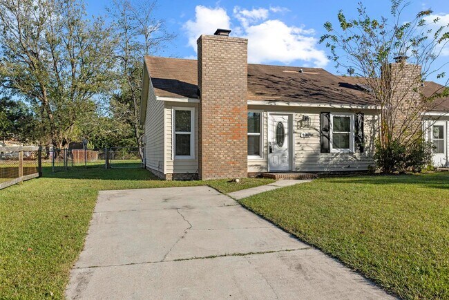 Photo - 130-132-132 Pine Crest Dr