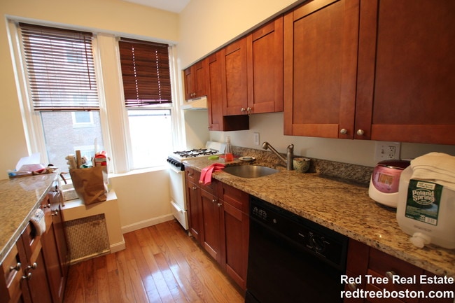 Photo - 2003 Commonwealth Avenue Unit 9