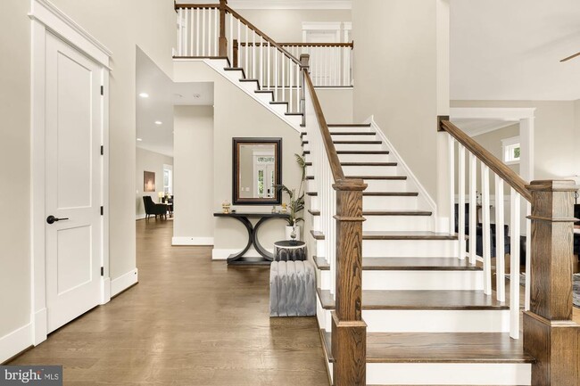 Photo - 10602 Oak Pl