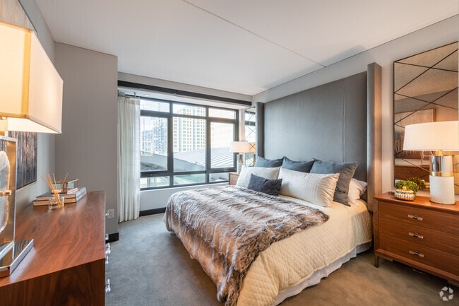 2BR, 2BA - 1,291 SQ FT - Gables Seaport