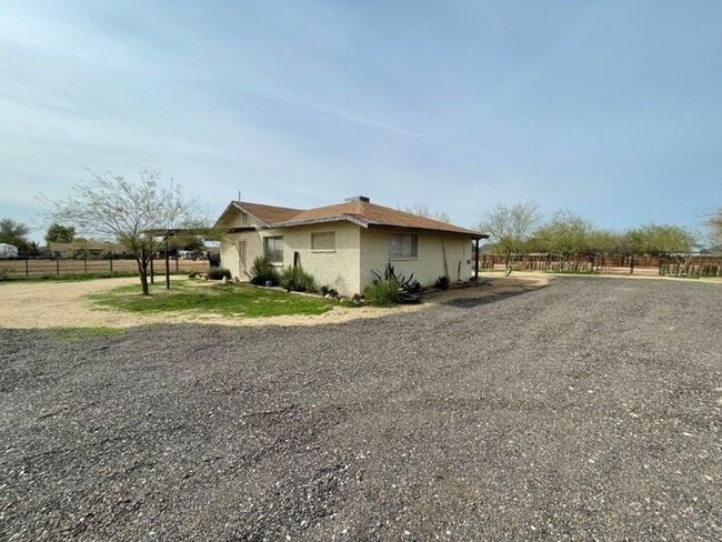 Building Photo - 36444 N 10th St Rental