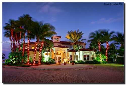 Building Photo - 3235 NE 184th St Unit 11101