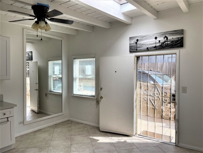 Photo - 156 W Marquita Unit C