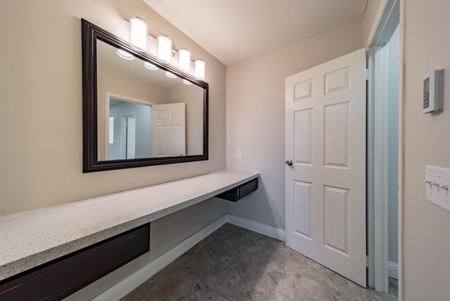 Maple Ridge Apartments