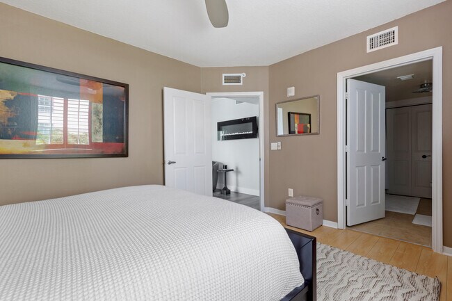 Photo - 600 S Dixie Hwy Unit 641