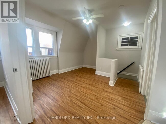 Photo - 341 St Clair Ave Unit E