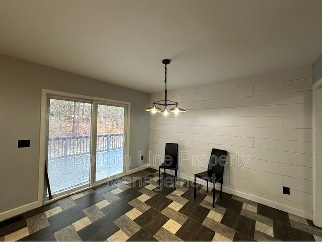 Photo - 404 Wood Run