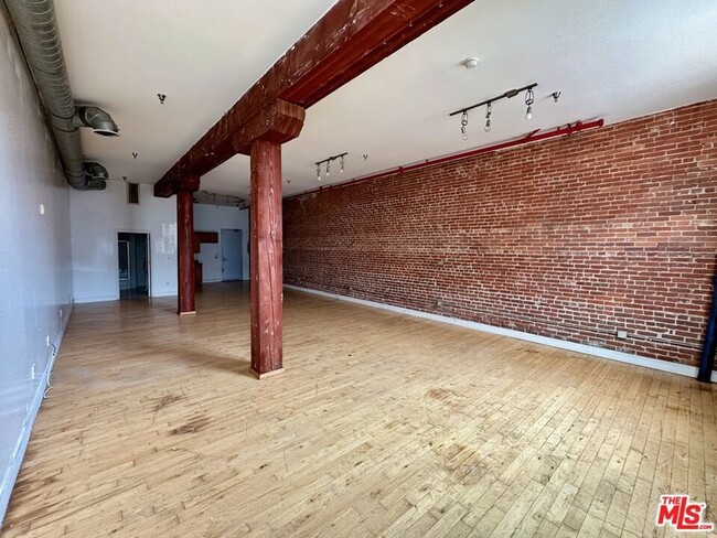 Photo - 726 S Santa Fe Ave