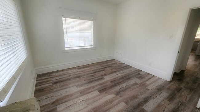 Photo - 1076 21st St Unidad 3