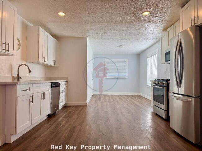3150 W Duplex