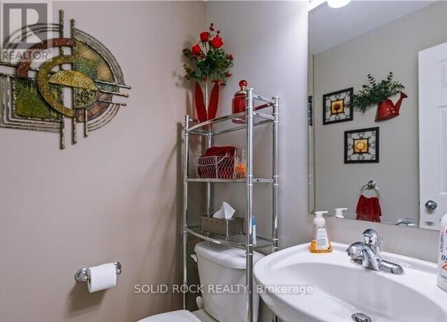 Photo - 259 Montmorency Way