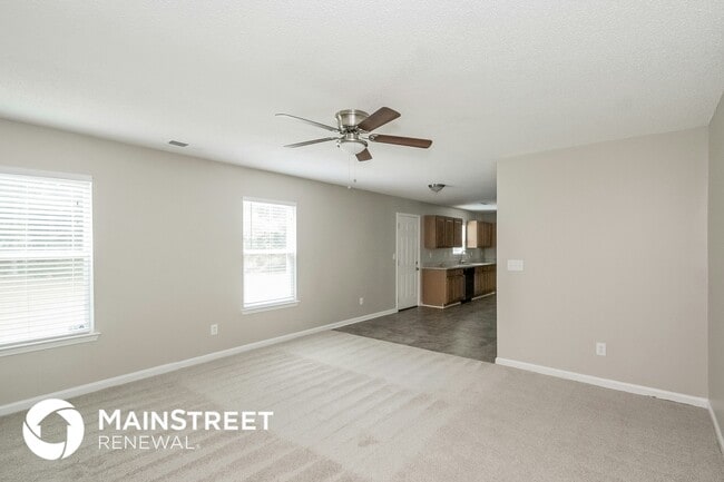 Photo - 520 Abercorn Ct