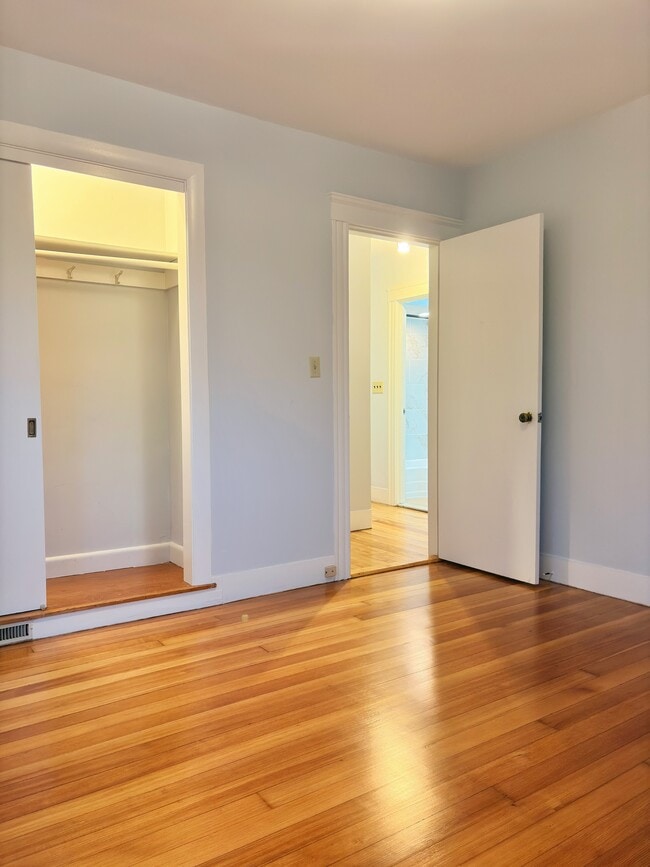 Photo - 253 Humphrey St Unit 2