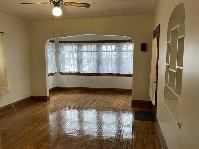 Photo - 811 Columbia Ave