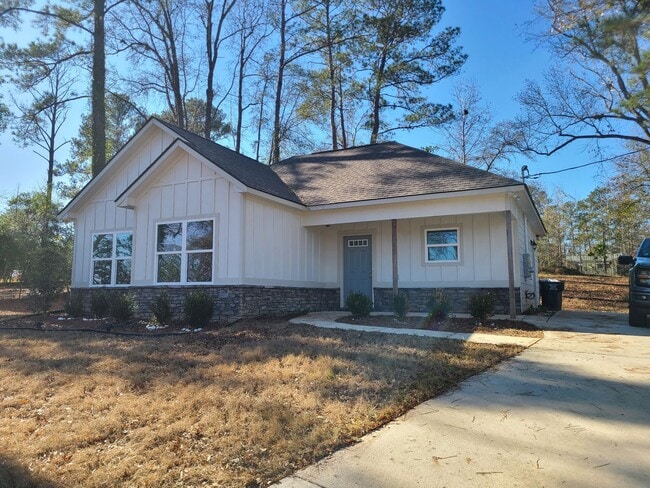 Building Photo - New Home in Phenix City Ready to Rent