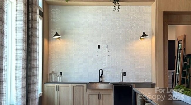 Photo - 9414 Mallard Creek Rd Unidad Alexander