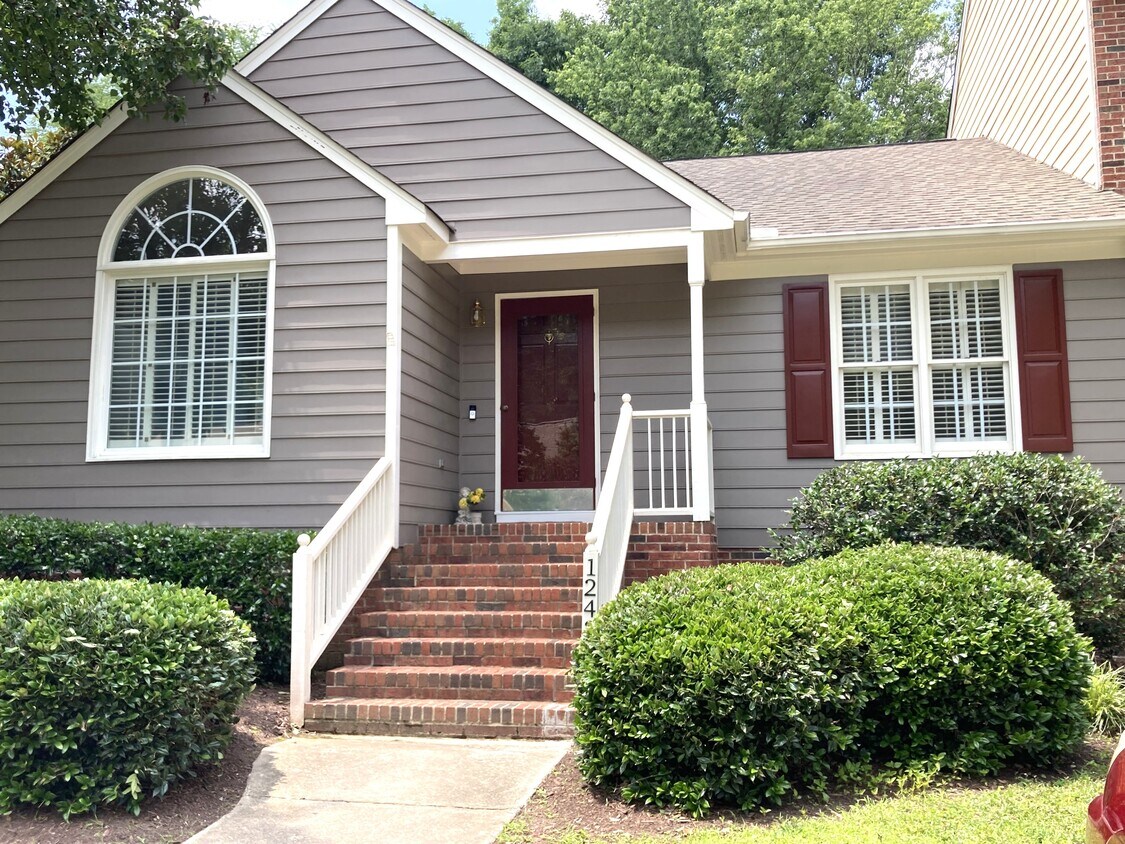 Charming 2 BR Townhome in Chapel Hill's Downing Creek Community - 1243 Cranebridge Pl (Chapel Hill, NC)