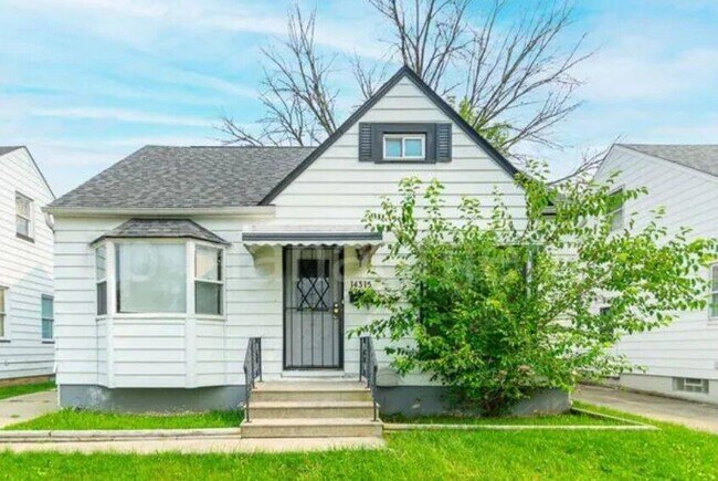 Photo - 14315 Tokay Ave