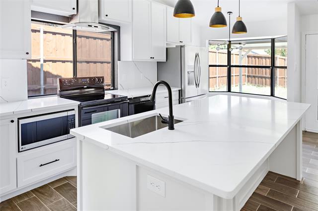 Photo - 8400 Willow Creek Dr