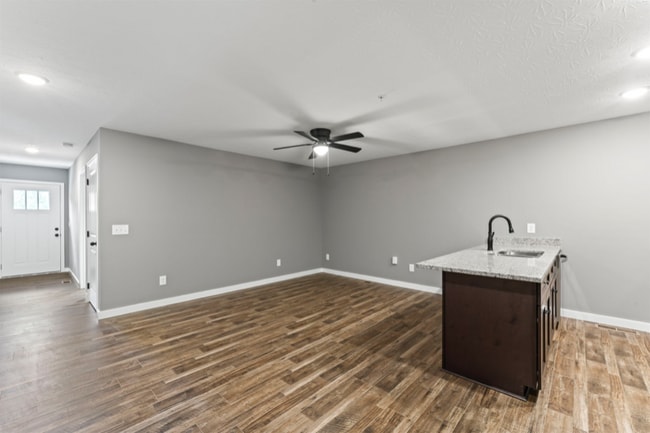 Photo - 133 Dixon Dr