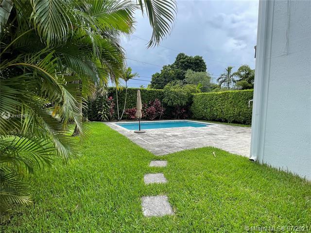 Photo - 10672 SW 77th Ave