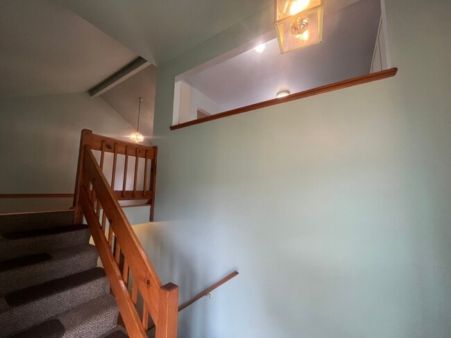 965 Amberwood Pl