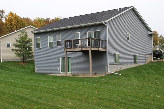 Photo - Easy access to Iowa City and beyond