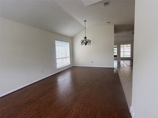 Photo - 3806 Carya Cir