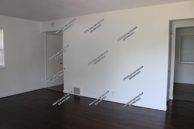 Photo - 3311 Freeman Ave