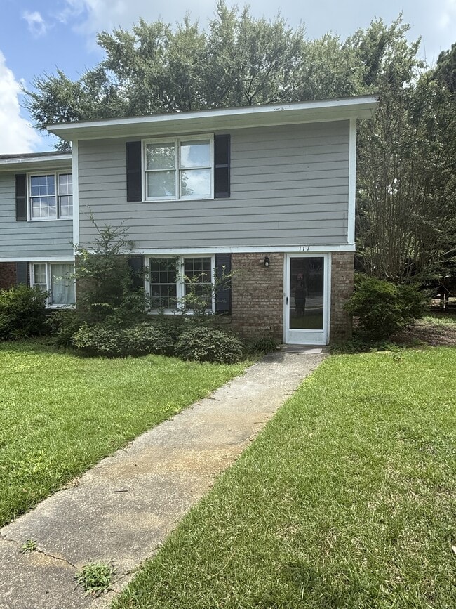 Photo - 117 Brightwood Cir House