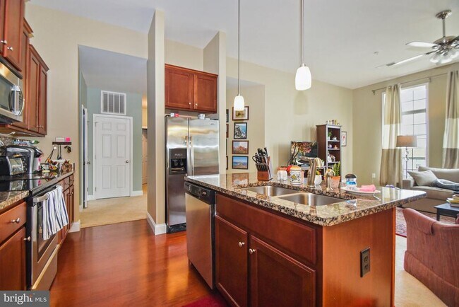 Photo - 709 Stag Ct
