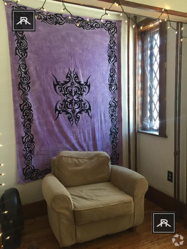 Building Photo - 4 bedroom in Boston MA 02120 Unit 1 Rental