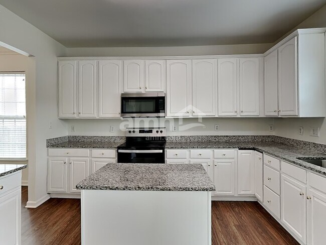 Photo - 7009 Pine Cone Ln