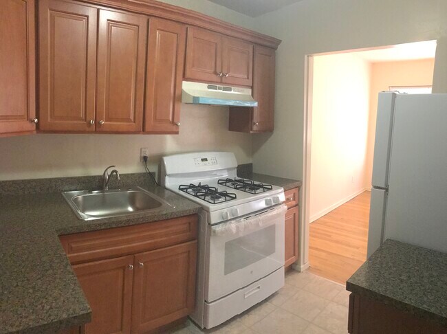 Photo - 206 Union Ave