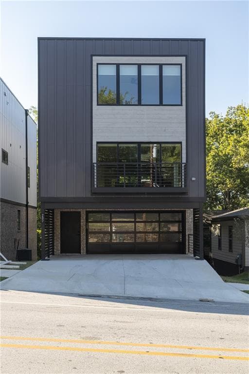 Photo - 207 W Lafayette St