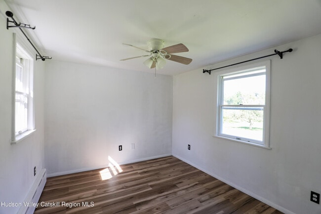 147 Rock Hill Rd
