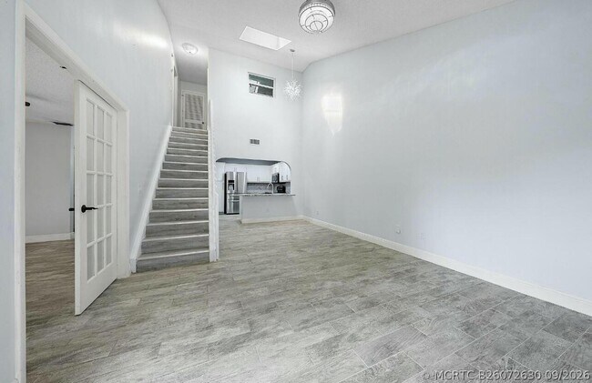 Photo - 4012 Palm Bay Cir