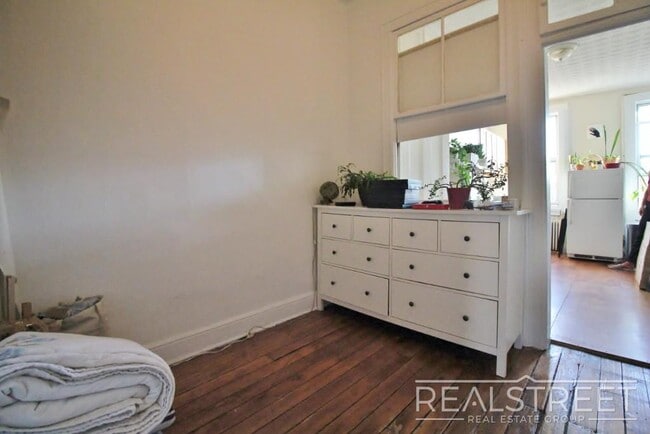 Photo - Spacious 1.5 BED in Bushwick/East Williamsburg Unit 3L