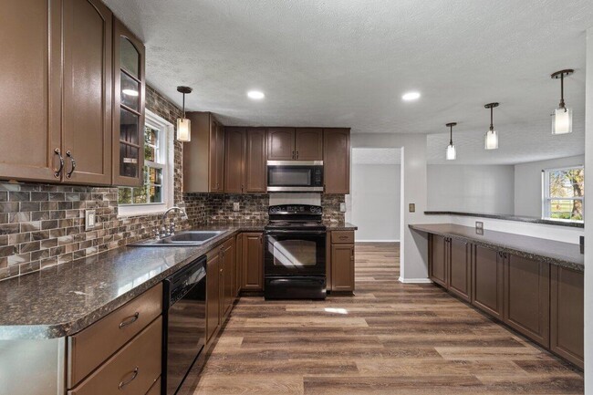 Photo - 11589 Milnor Rd House