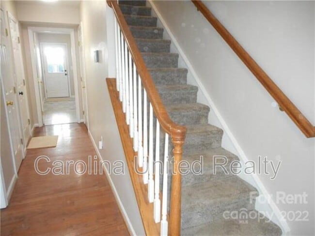 Photo - 8145 Millwright Ln