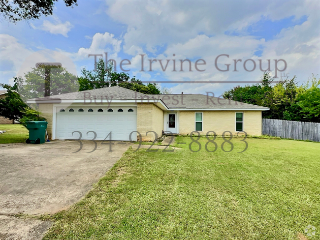 Building Photo - 3 bed 2 bath with 2 car garage Rental