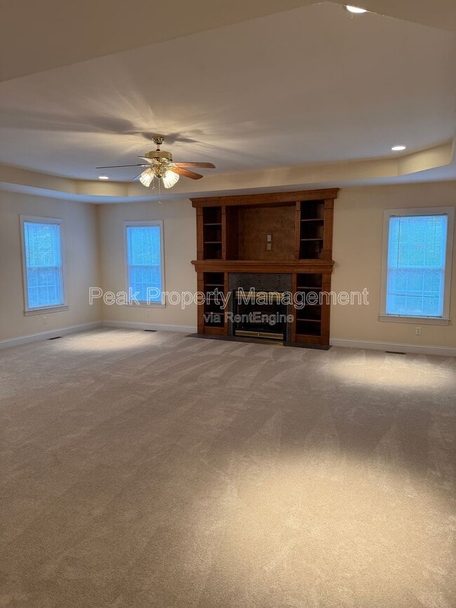 Photo - 14116 Spruce Ave