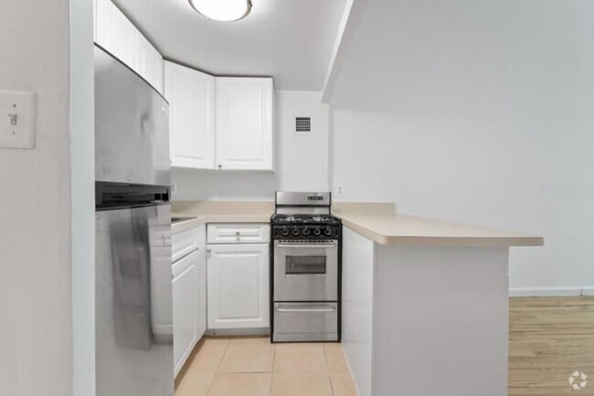 Building Photo - 0 bedroom in New York NY 10010 Unit 4E Rental