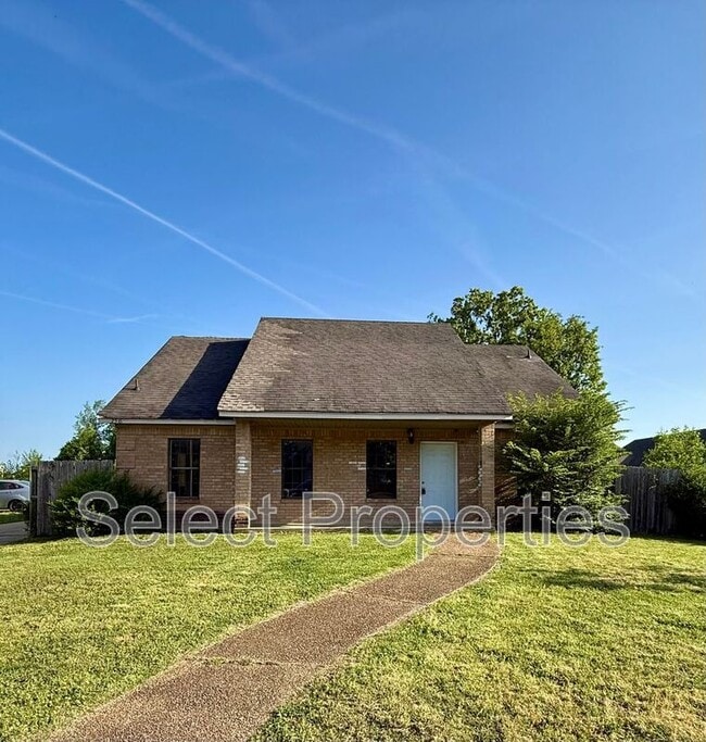 Building Photo - 2516 Glenn Pl