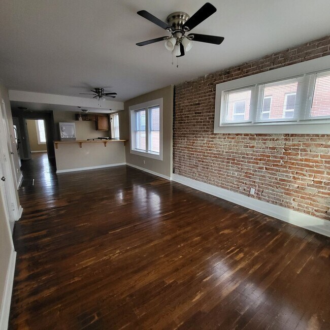 Photo - 3847 Russell Blvd Unit 2E