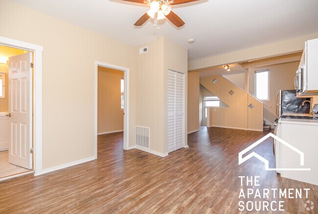 Building Photo - 2441 N Clybourn Ave Unit 2 Rental