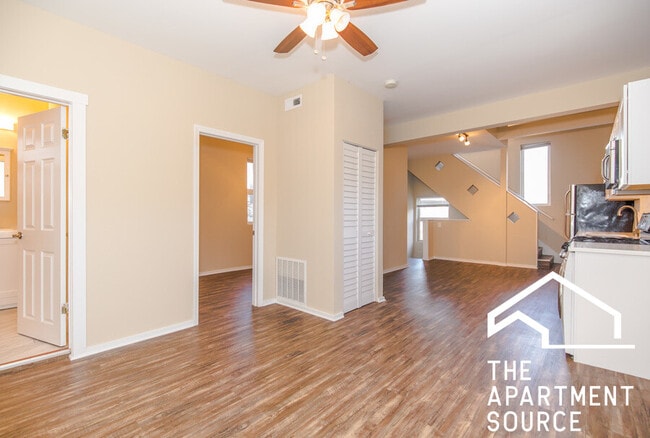 Photo - 2441 N Clybourn Ave Apartments Unit 2