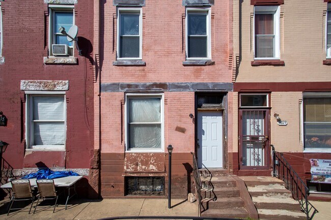 Photo - 3031 Page St